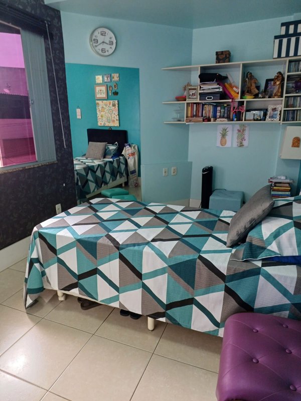 APARTAMENTO 3 QUARTOS SUÍTE VARANDA DEPENDÊNCIA NASCENTE 2 GARAGENS À VENDA EM BROTAS! Rua Comendador Pereira da Silva Salvador - 