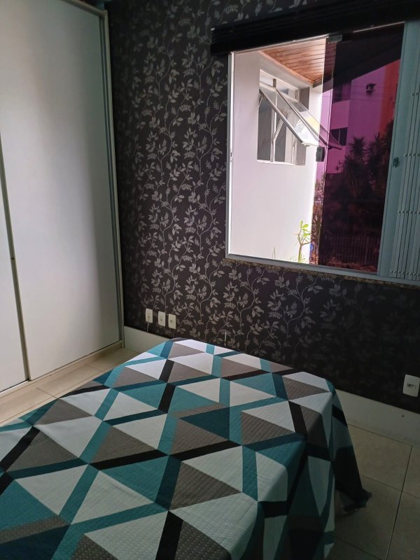APARTAMENTO 3 QUARTOS SUÍTE VARANDA DEPENDÊNCIA NASCENTE 2 GARAGENS À VENDA EM BROTAS! Rua Comendador Pereira da Silva Salvador - 