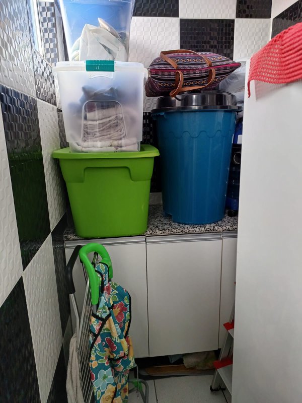 APARTAMENTO 3 QUARTOS SUÍTE VARANDA DEPENDÊNCIA NASCENTE 2 GARAGENS À VENDA EM BROTAS! Rua Comendador Pereira da Silva Salvador - 