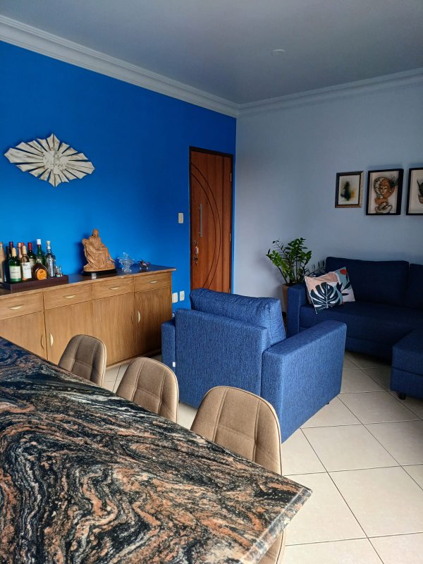 APARTAMENTO 3 QUARTOS SUÍTE VARANDA DEPENDÊNCIA NASCENTE 2 GARAGENS À VENDA EM BROTAS! Rua Comendador Pereira da Silva Salvador - 