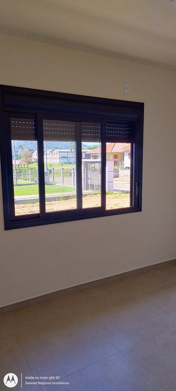 ✔️ Bel&iacute;ssima Casa no centro de Presidente Lucena  Presidente Lucena - 