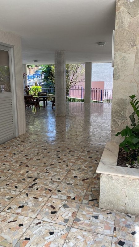 APARTAMENTO ACONCHEGANTE 3 QUARTOS SALA GARAGEM SOLTA À VENDA NA BARRA! Rua Raul Drumond Salvador - 
