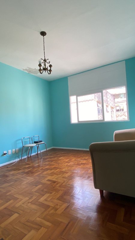 APARTAMENTO ACONCHEGANTE 3 QUARTOS SALA GARAGEM SOLTA À VENDA NA BARRA! Rua Raul Drumond Salvador - 