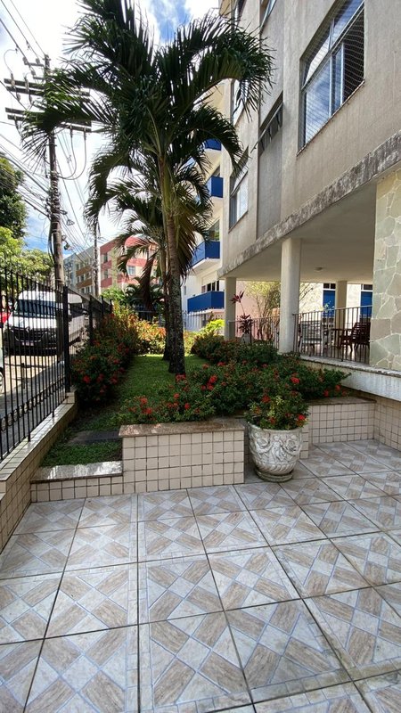 APARTAMENTO ACONCHEGANTE 3 QUARTOS SALA GARAGEM SOLTA À VENDA NA BARRA! Rua Raul Drumond Salvador - 