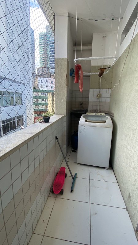 APARTAMENTO ACONCHEGANTE 3 QUARTOS SALA GARAGEM SOLTA À VENDA NA BARRA! Rua Raul Drumond Salvador - 