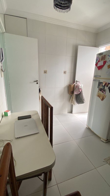 APARTAMENTO ACONCHEGANTE 3 QUARTOS SALA GARAGEM SOLTA À VENDA NA BARRA! Rua Raul Drumond Salvador - 