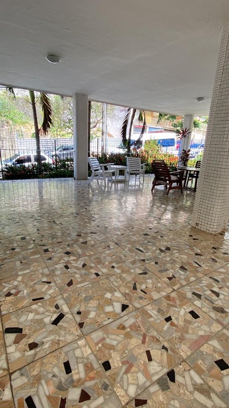 APARTAMENTO ACONCHEGANTE 3 QUARTOS SALA GARAGEM SOLTA À VENDA NA BARRA! Rua Raul Drumond Salvador - 