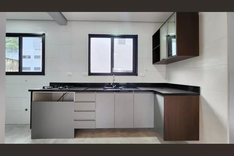 🏡 Village Lara – Marapé, Santos - SP Rua Alberto Veiga Santos - 