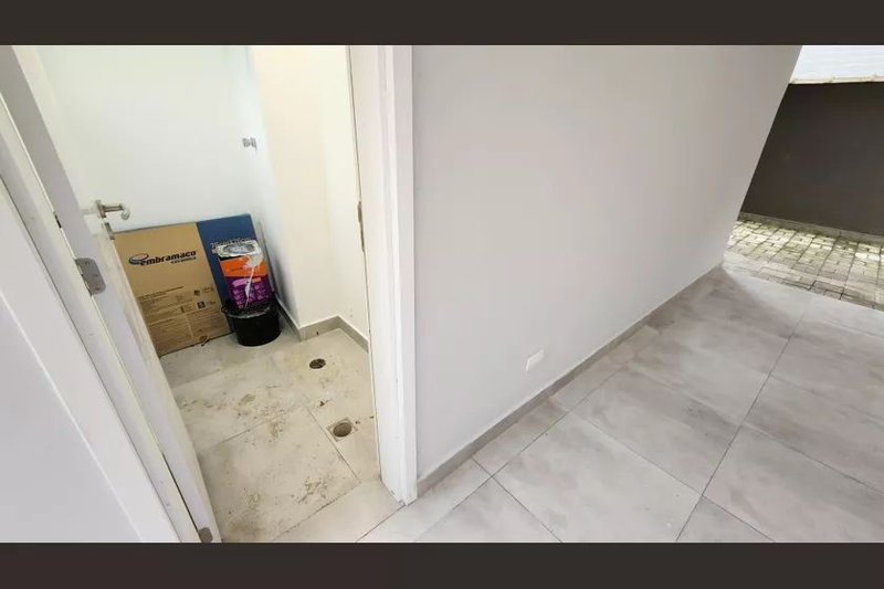 🏡 Village Lara – Marapé, Santos - SP Rua Alberto Veiga Santos - 