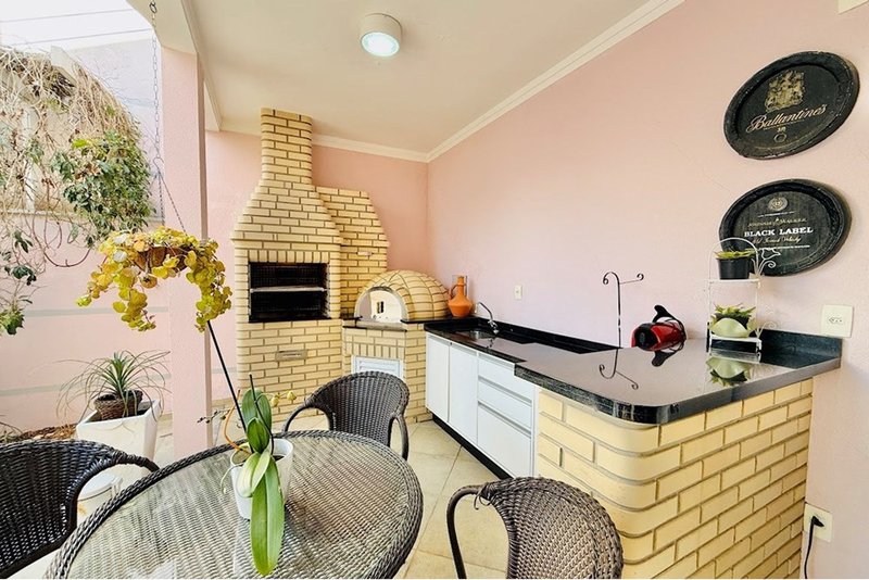 Casa à Venda 320m - R$ 1.950.000 - 4 Suites - Condominio Lago da Boa Vista - Sorocaba - SP Avenida Três de Março Sorocaba - 