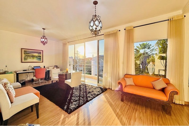 Casa à Venda 320m - R$ 1.950.000 - 4 Suites - Condominio Lago da Boa Vista - Sorocaba - SP Avenida Três de Março Sorocaba - 