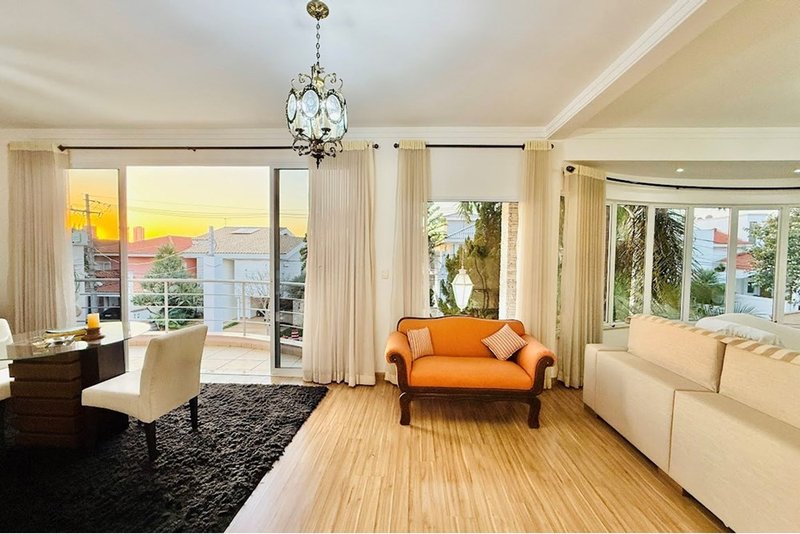 Casa à Venda 320m - R$ 1.950.000 - 4 Suites - Condominio Lago da Boa Vista - Sorocaba - SP Avenida Três de Março Sorocaba - 