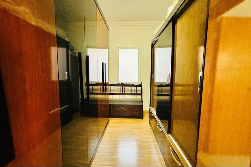 Casa à Venda 320m - R$ 1.950.000 - 4 Suites - Condominio Lago da Boa Vista - Sorocaba - SP Avenida Três de Março Sorocaba - 