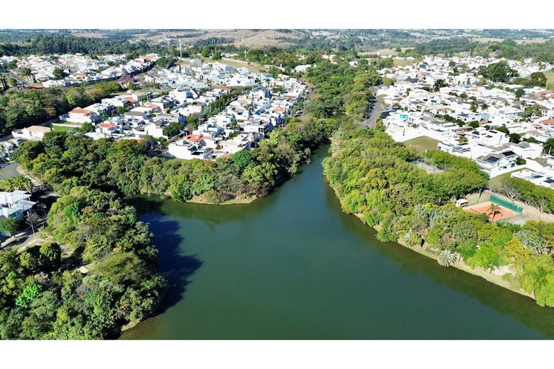 Casa à Venda 320m - R$ 1.950.000 - 4 Suites - Condominio Lago da Boa Vista - Sorocaba - SP Avenida Três de Março Sorocaba - 