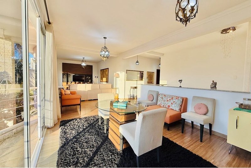 Casa à Venda 320m - R$ 1.950.000 - 4 Suites - Condominio Lago da Boa Vista - Sorocaba - SP Avenida Três de Março Sorocaba - 