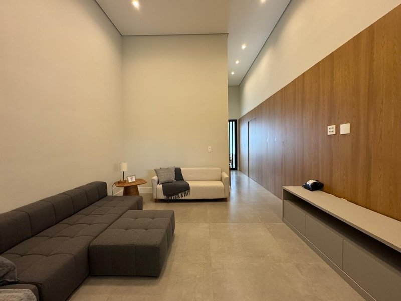 Casa Térrea Mobiliada à Venda no Residencial Santorine, Paulínia-SP Rua Sebastião Cardoso Paulínia - 