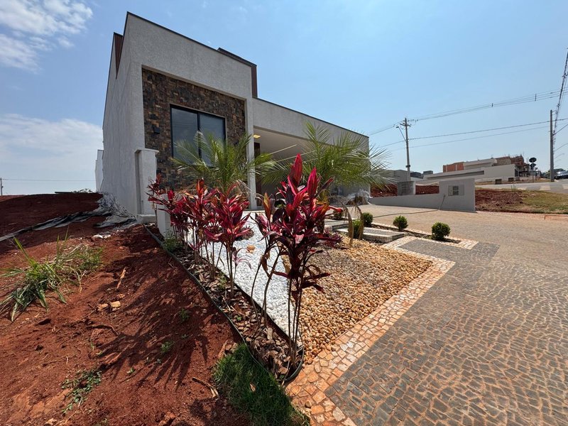 Casa Térrea Mobiliada à Venda no Residencial Santorine, Paulínia-SP Rua Sebastião Cardoso Paulínia - 