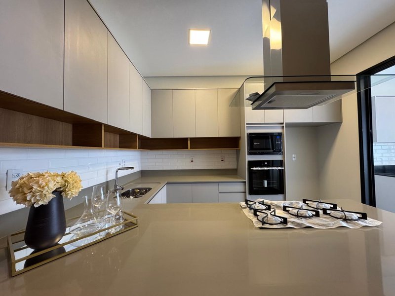 Casa Térrea Mobiliada à Venda no Residencial Santorine, Paulínia-SP Rua Sebastião Cardoso Paulínia - 