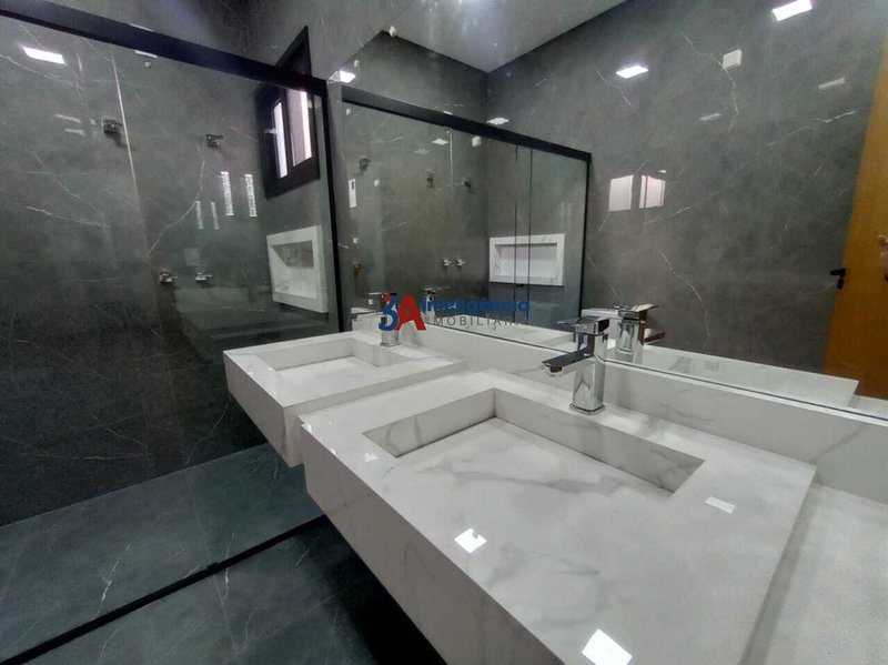 CASA COND. RESERVA IPANEMA – SOROCABA Avenida Presidente Itamar Franco Sorocaba - 