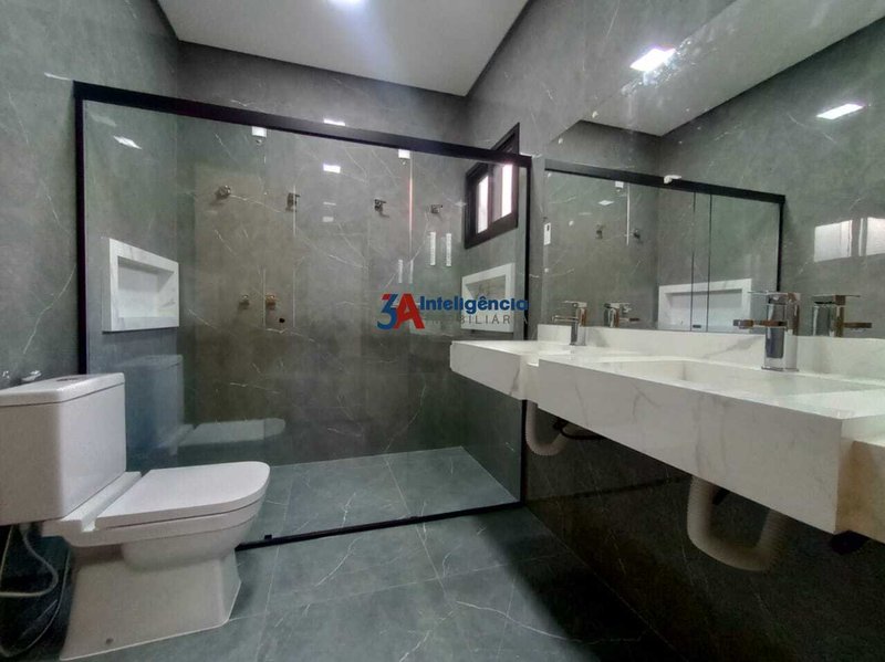 CASA COND. RESERVA IPANEMA – SOROCABA Avenida Presidente Itamar Franco Sorocaba - 