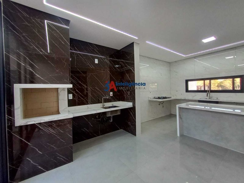 CASA COND. RESERVA IPANEMA – SOROCABA Avenida Presidente Itamar Franco Sorocaba - 