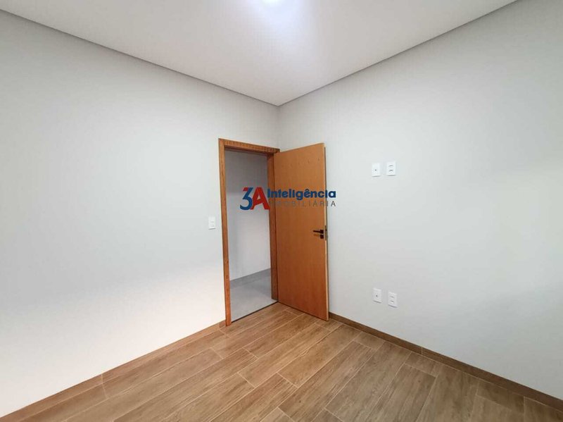 CASA COND. RESERVA IPANEMA – SOROCABA Avenida Presidente Itamar Franco Sorocaba - 