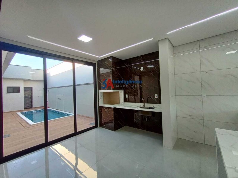 CASA COND. RESERVA IPANEMA – SOROCABA Avenida Presidente Itamar Franco Sorocaba - 