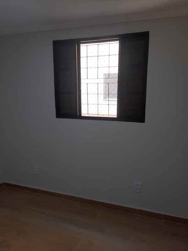 Apartamento Térreo 49m² com 2 Dormitórios no Jardim Rodeio  Mogi das Cruzes - 