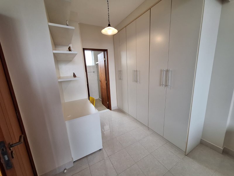 APARTAMENTO 3 QUARTOS 2 SUÍTES NASCENTE DEPENDÊNCIA GARAGEM ELEVADOR PORTARIA 24h NA BARRA Rua Oscar Carrascosa Salvador - 