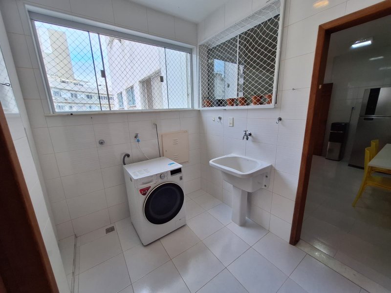 APARTAMENTO 3 QUARTOS 2 SUÍTES NASCENTE DEPENDÊNCIA GARAGEM ELEVADOR PORTARIA 24h NA BARRA Rua Oscar Carrascosa Salvador - 