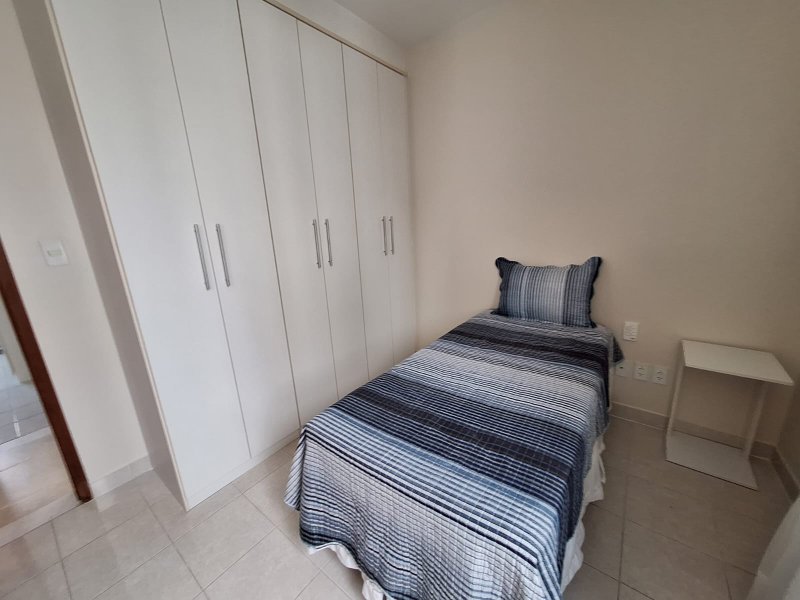 APARTAMENTO 3 QUARTOS 2 SUÍTES NASCENTE DEPENDÊNCIA GARAGEM ELEVADOR PORTARIA 24h NA BARRA Rua Oscar Carrascosa Salvador - 