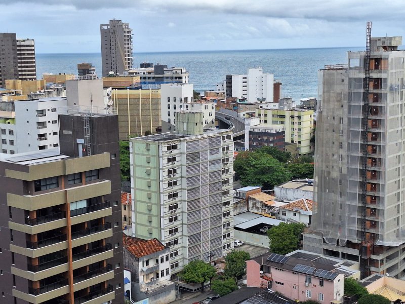 APARTAMENTO 3 QUARTOS 2 SUÍTES NASCENTE DEPENDÊNCIA GARAGEM ELEVADOR PORTARIA 24h NA BARRA Rua Oscar Carrascosa Salvador - 