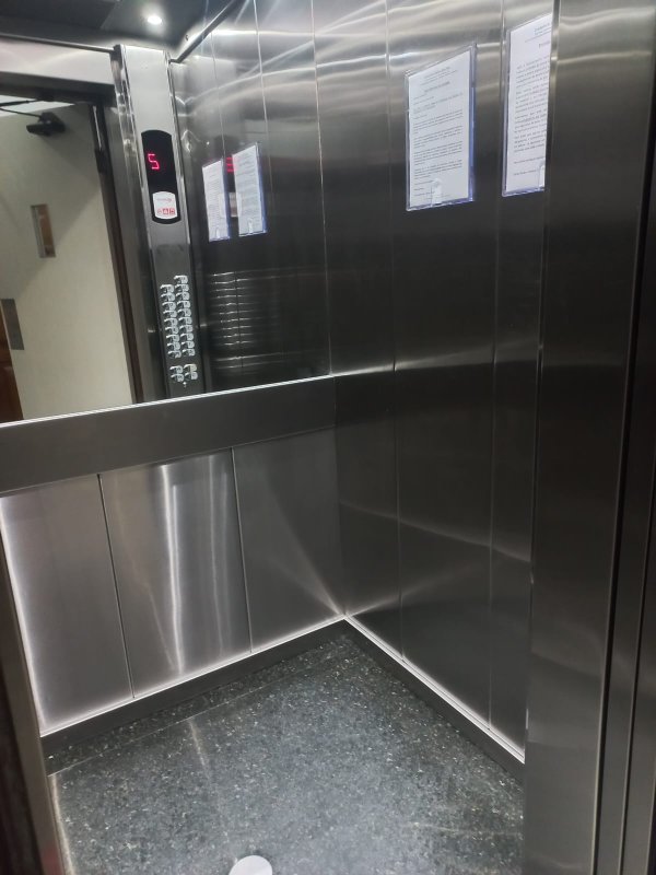 APARTAMENTO 3 QUARTOS 2 SUÍTES NASCENTE DEPENDÊNCIA GARAGEM ELEVADOR PORTARIA 24h NA BARRA Rua Oscar Carrascosa Salvador - 