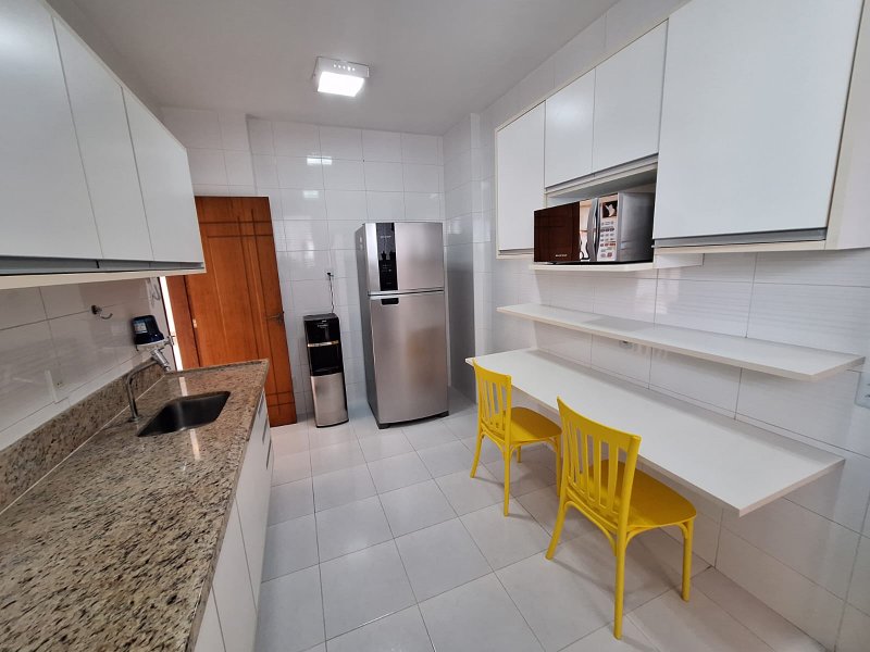 APARTAMENTO 3 QUARTOS 2 SUÍTES NASCENTE DEPENDÊNCIA GARAGEM ELEVADOR PORTARIA 24h NA BARRA Rua Oscar Carrascosa Salvador - 