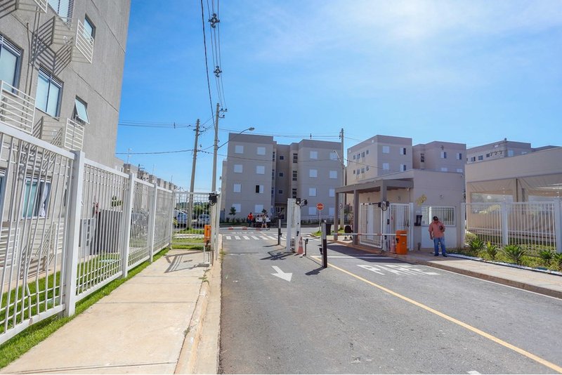 Apartamento à venda, 47m - 2 Dorms - R$165.000 - Condomínio Parque dos Passaros - Sorocaba Estrada do Fioravante Sorocaba - 