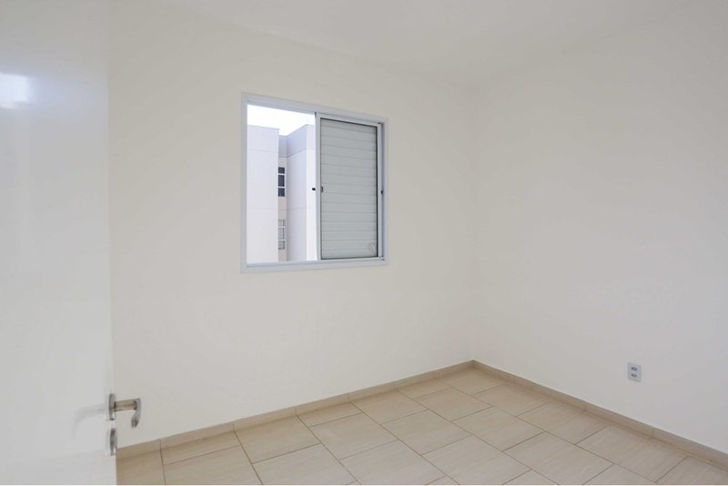 Apartamento à venda, 47m - 2 Dorms - R$165.000 - Condomínio Parque dos Passaros - Sorocaba Estrada do Fioravante Sorocaba - 