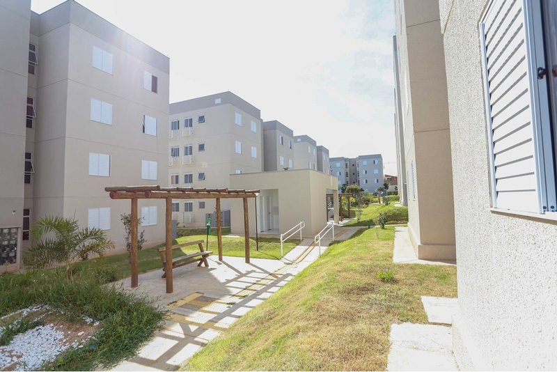 Apartamento à venda, 47m - 2 Dorms - R$165.000 - Condomínio Parque dos Passaros - Sorocaba Estrada do Fioravante Sorocaba - 