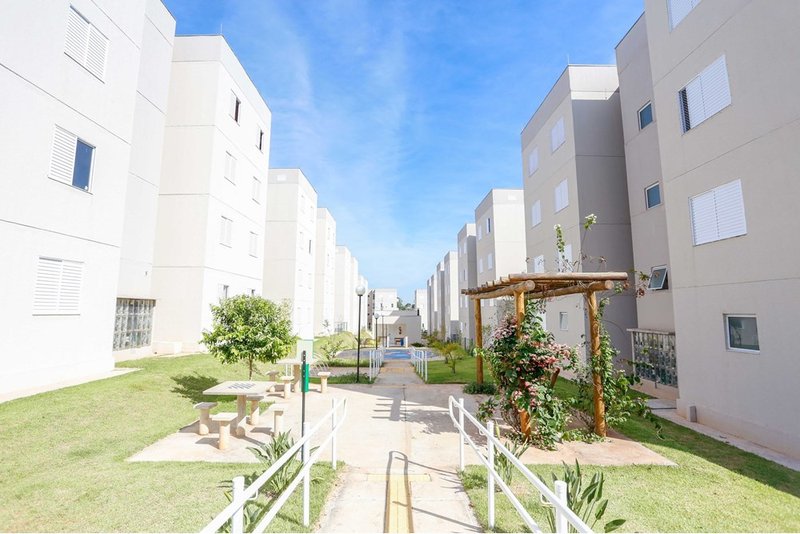 Apartamento à venda, 47m - 2 Dorms - R$165.000 - Condomínio Parque dos Passaros - Sorocaba Estrada do Fioravante Sorocaba - 