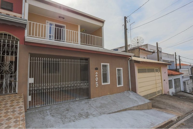 Casa à venda, 176m, 2 Dorm. 1 Suite - R$ 430.000 - Jardim São Guilherme - Sorocaba - SP Rua Pascual Sanz Monserrat Sorocaba - 