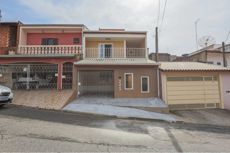 Casa à venda, 176m, 2 Dorm. 1 Suite - R$ 430.000 - Jardim São Guilherme - Sorocaba - SP Rua Pascual Sanz Monserrat Sorocaba - 