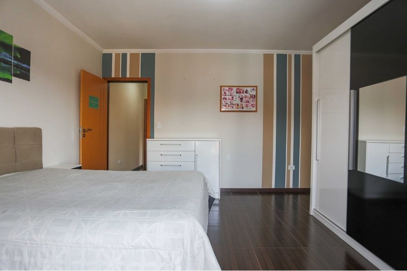 Casa à venda, 176m, 2 Dorm. 1 Suite - R$ 430.000 - Jardim São Guilherme - Sorocaba - SP Rua Pascual Sanz Monserrat Sorocaba - 