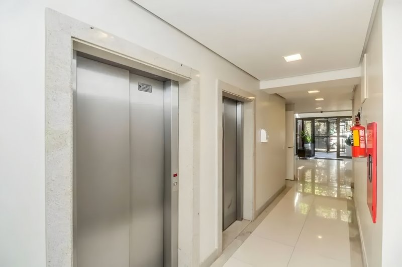 R$ 1.790.000 - MAGNÍFICO GARDEN - 181M2 - 3 DORM - INFRA - 2 VAGAS Avenida Mariland Porto Alegre - 