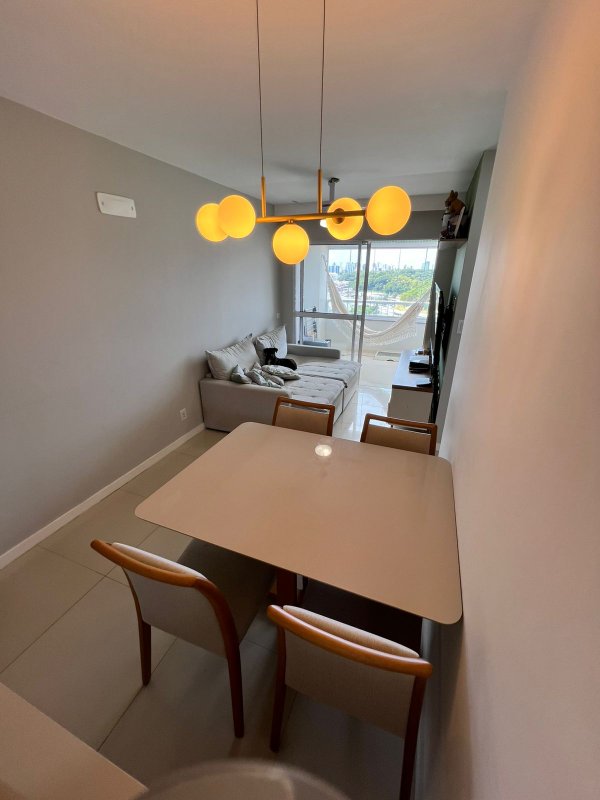 APARTAMENTO NASCENTE TOTAL 2 QUARTOS SUÍTE VARANDA 2 GARAGENS À VENDA EM BROTAS! Rua Parambu Salvador - 