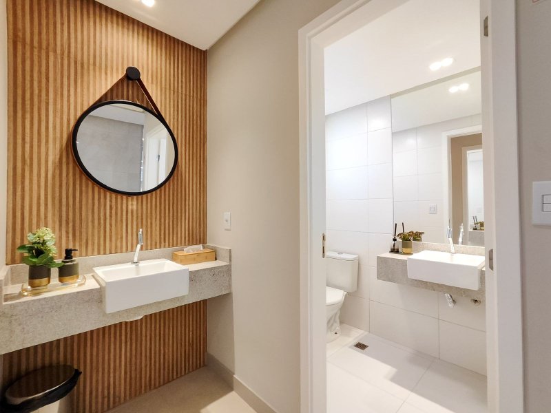 APARTAMENTO NASCENTE TOTAL 2 QUARTOS SUÍTE VARANDA 2 GARAGENS À VENDA EM BROTAS! Rua Parambu Salvador - 