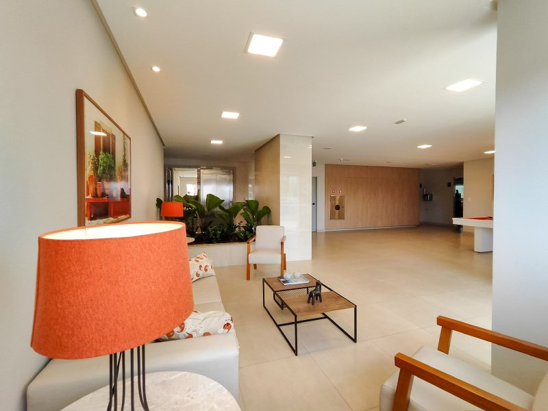 APARTAMENTO NASCENTE TOTAL 2 QUARTOS SUÍTE VARANDA 2 GARAGENS À VENDA EM BROTAS! Rua Parambu Salvador - 