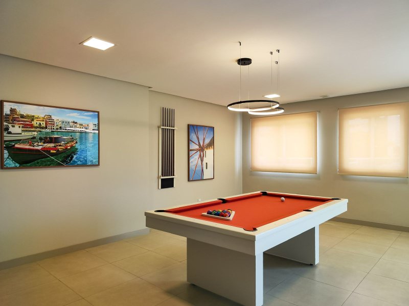 APARTAMENTO NASCENTE TOTAL 2 QUARTOS SUÍTE VARANDA 2 GARAGENS À VENDA EM BROTAS! Rua Parambu Salvador - 