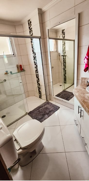 Apartamento com 3 Dormitórios no Edifício Viena Avenida Jorge Zarur São José dos Campos - 