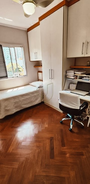 Apartamento com 3 Dormitórios no Edifício Viena Avenida Jorge Zarur São José dos Campos - 