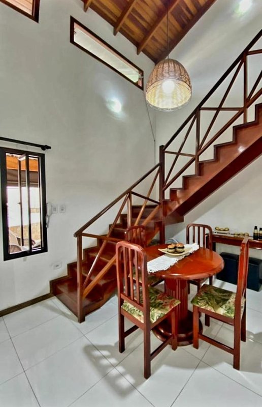 ✨ Belíssimo Sobrado no Jardim Aruan  Caraguatatuba - 