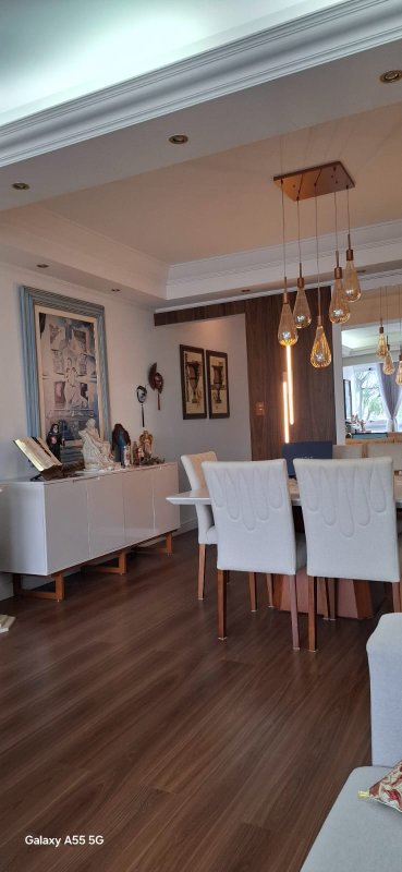 Apartamento 3 Quartos sendo 1 Su&iacute;te de 113m&sup2; privativos, 1 vaga,  decorado e Mobiliado Rua Presidente Coutinho Florianópolis - 